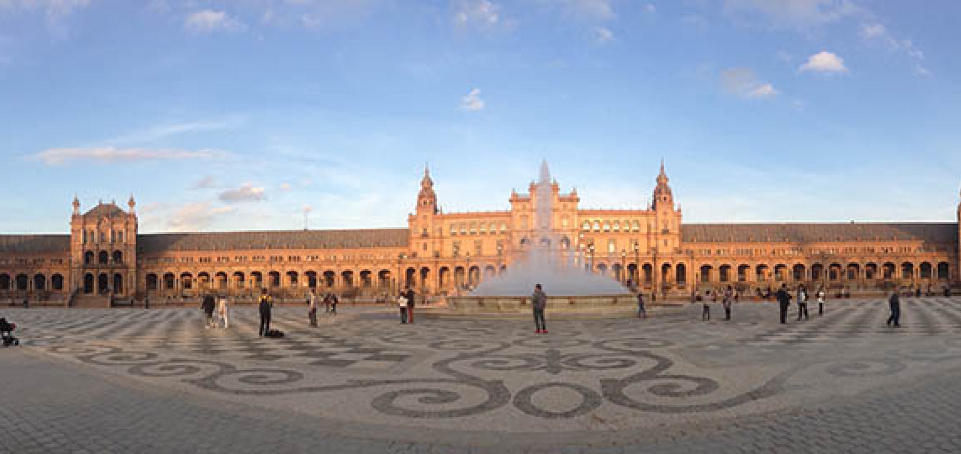 Fountain in town square at Sevilla, Spain