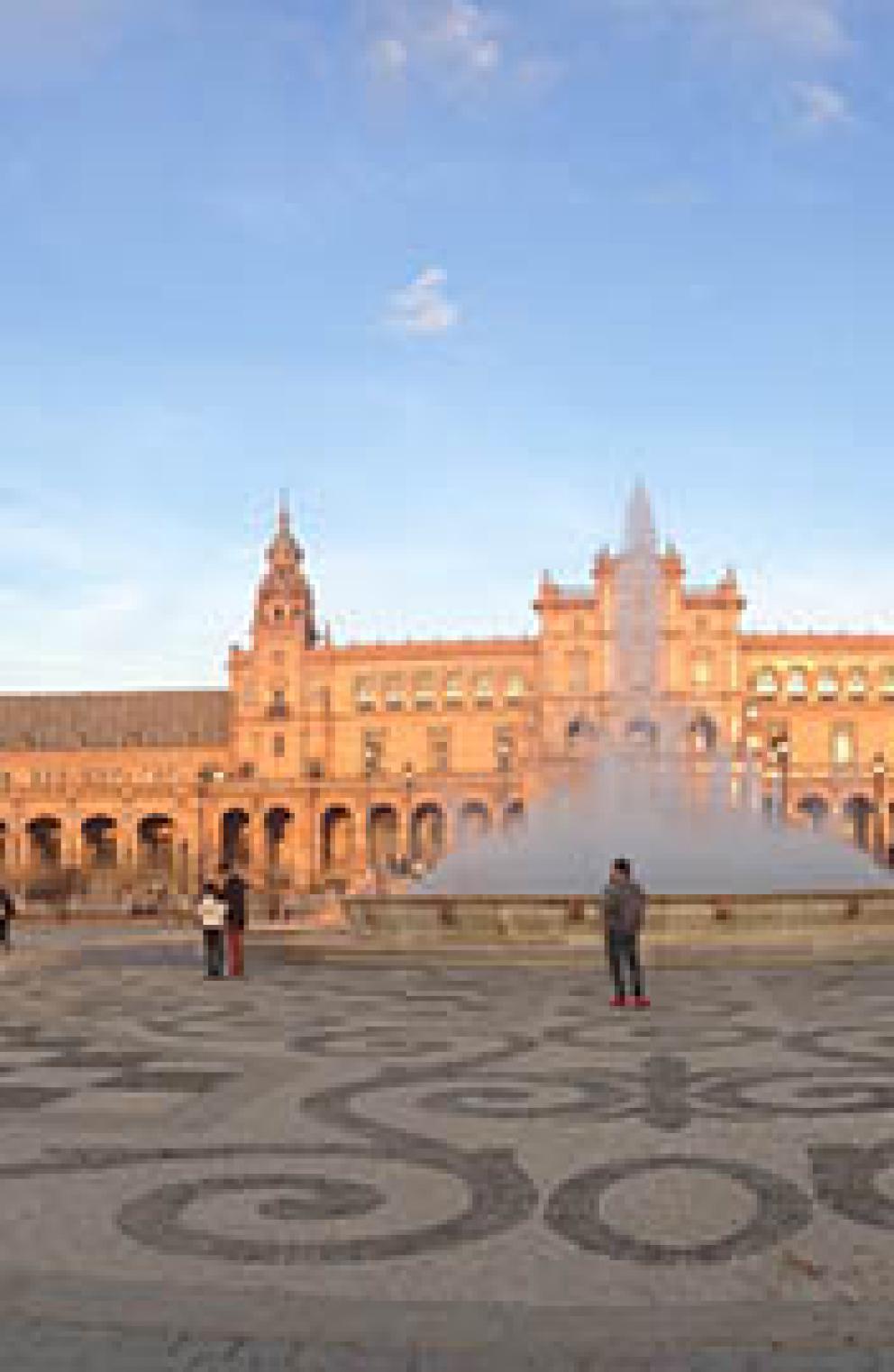 Fountain in town square at Sevilla, Spain